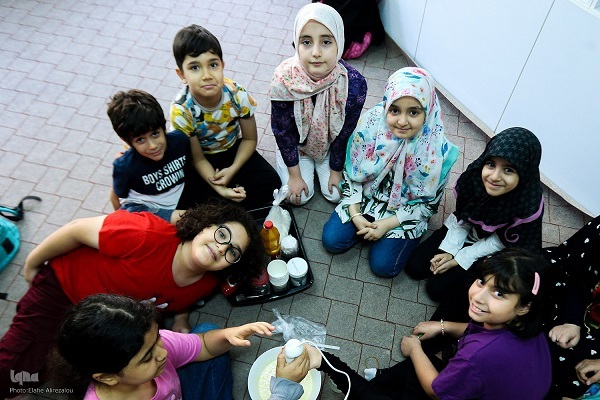 برپایی بازارچه کارآفرینان کوچک در مدرسه تابستانه هدهد