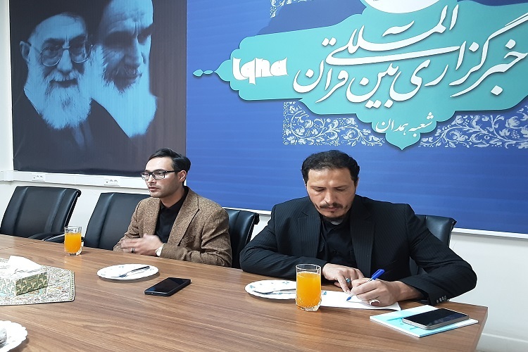 نشست شعر آئینی در ایکنا همدان