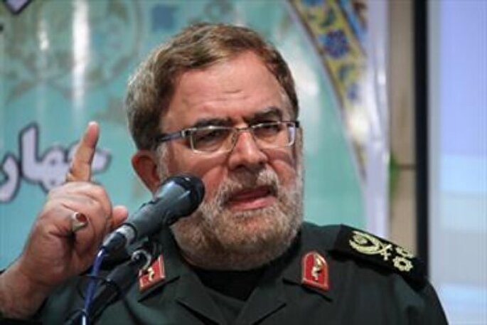 مجاهدت‌های رزمندگان و حضور آگاهانه ملت توطئه دشمن را مهار کرد