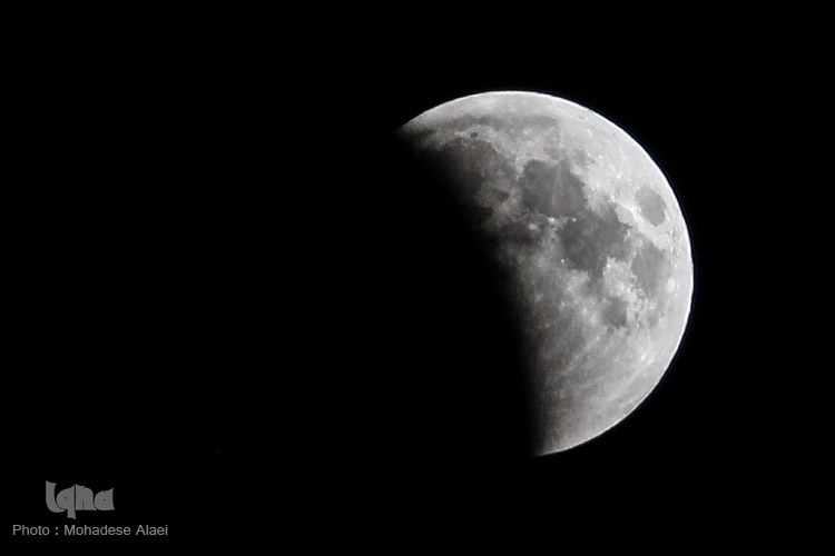 امشب ماه می‌گیرد/ نحوه اقامه نماز آیات