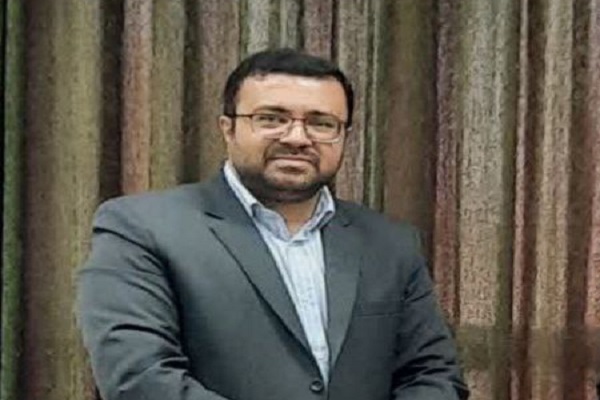 وحید پاشایی، عضو هیئت علمی گروه معارف دانشگاه بوعلی‌سینا