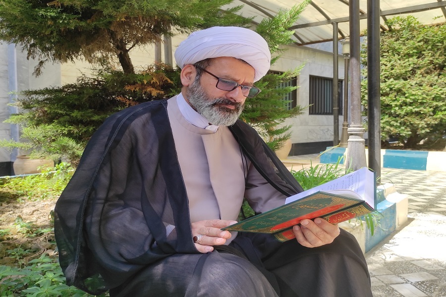 حجتالاسلام والمسلمین حسین مقدس، عضو هیئت علمی دانشکده علوم قرآنی ملایر حجتالاسلام والمسلمین حسین مقدس، عضو هیئت علمی دانشکده علوم قرآنی ملایر
