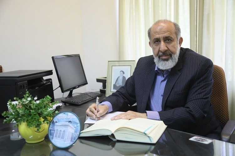 محمدرضا فریدونی، مدیر کانون دعاپژوهی صادقین همدان