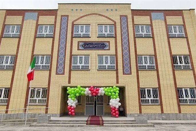 مدرسه‌سازی تنها پروژه عمرانی نیست جریان فرهنگی است