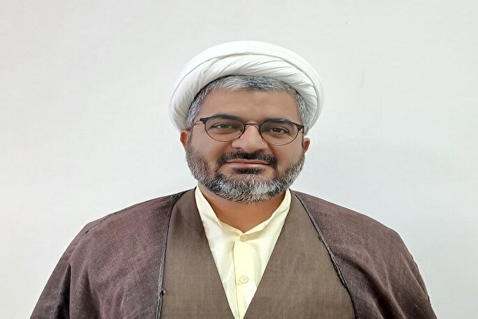 خودسازی در مکتب حضرت زهرا(س) راهی به‌سوی عبودیت کامل است