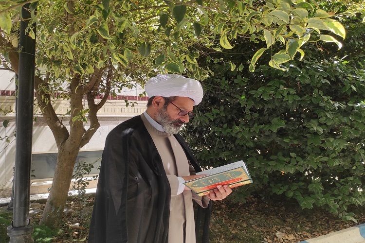 حجت‌الاسلام والمسلمین حسین مقدس، عضو هیئت علمی دانشکده علوم قرآنی ملایر