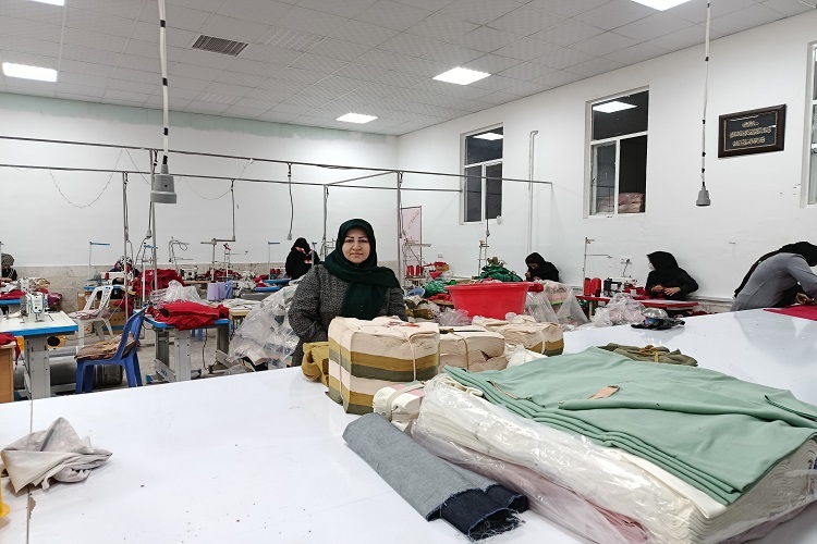 لیلا تکلو بانوی کار آفرین ملایری