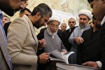 بازدید شیخ کربلایی از نمایشگاه مسابقه بین‌المللی خط عربی با محوریت اهل‌بیت(ع)