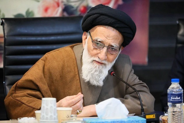 آیت‌الله سیدمصطفی موسوی اصفهانی، نماینده مردم استان همدان در مجلس خبرگان رهبری