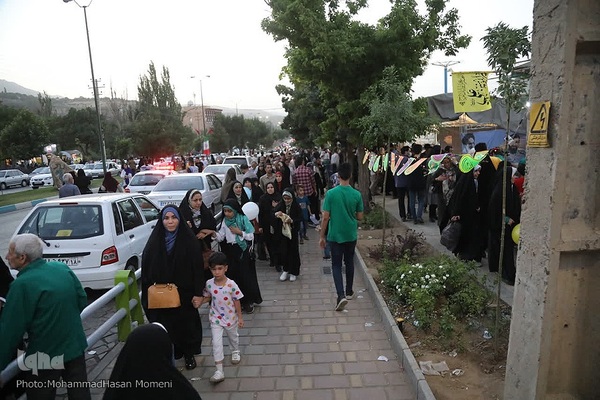 جشن ۱۸ کیلومتری عید غدیر در همدان