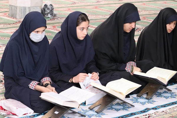 یازدهمین محفل انس با قرآن طرح شهید محمودی در ملایر