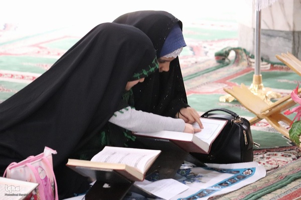 یازدهمین محفل انس با قرآن طرح شهید محمودی در ملایر