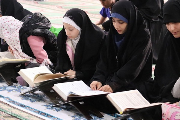 یازدهمین محفل انس با قرآن طرح شهید محمودی در ملایر