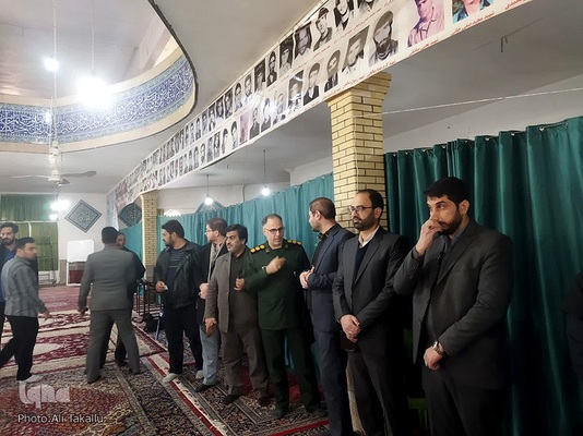 حضور حماسه ساز و پرشور ملایری ها در پای صندوق های رأی‎