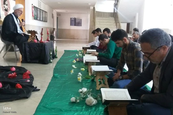 کرسی تلاوت قرآن به مناسبت هفتمین روزشهادت شهیدان خدمت در ملایر‎