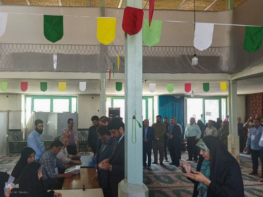 حضور حماسه ای ملایری‌ها در پای صندوق‌های رای‎