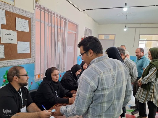 حماسه حضور مردم ولایتمدار ملایر در میدان تکلیف