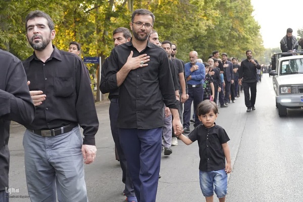 مراسم پیاده‌روی جاماندگان اربعین در شهرستان ملایر