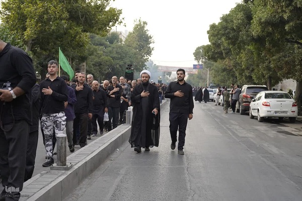 مراسم پیاده‌روی جاماندگان اربعین در شهرستان ملایر