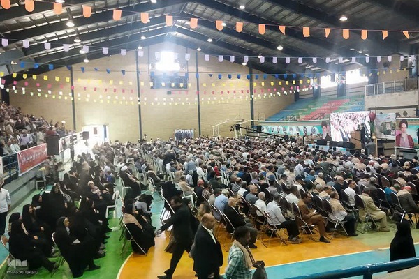 گردهمایی بزرگ تکریم و تجلیل از پیشکسوتان عرصه دفاع مقدس‎