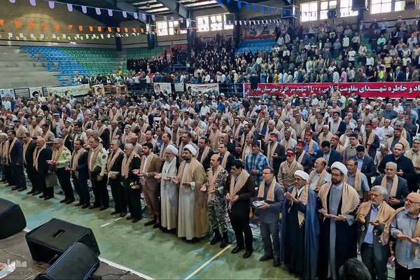 گردهمایی بزرگ تکریم و تجلیل از پیشکسوتان عرصه دفاع مقدس‎