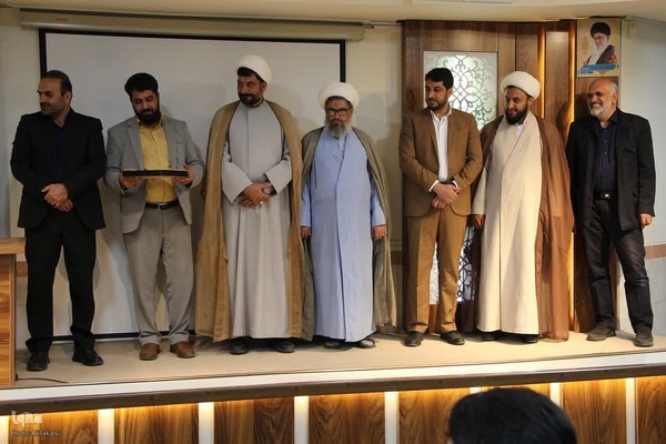 همایش تجلیل از خادمان اربعین حسینی علیه السلام درملایر‎