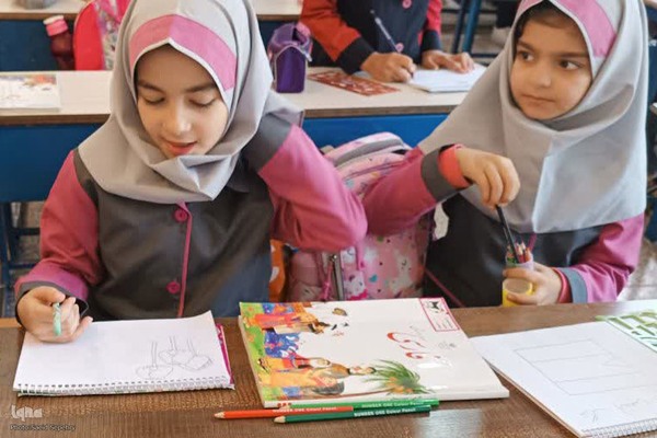 گرامیداشت شهدای جبهه مقاومت در مدارس ملایر