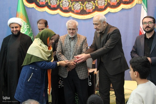 محفل اونس با قرآن کریم در ملایر