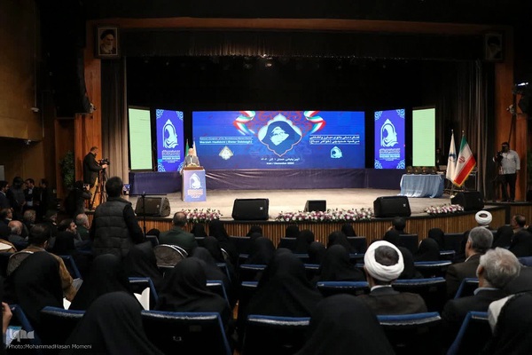 اختتامیه کنگره ملی بانوی مبارز و انقلابی(خواهر دباغ) در همدان‎