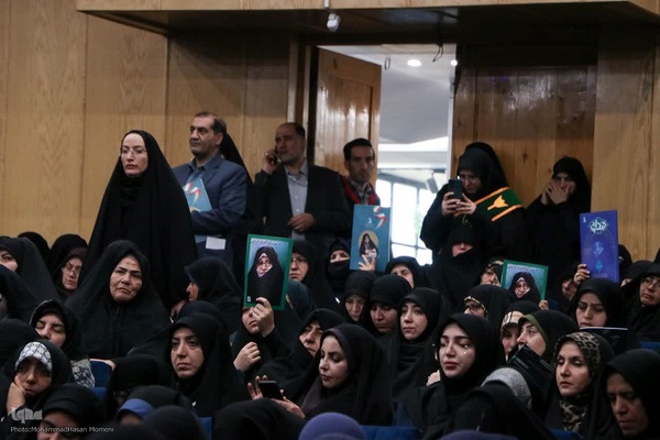 اختتامیه کنگره ملی بانوی مبارز و انقلابی(خواهر دباغ) در همدان‎