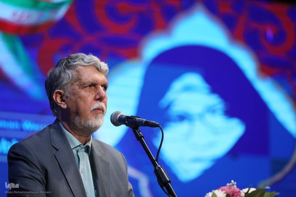 اختتامیه کنگره ملی بانوی مبارز و انقلابی(خواهر دباغ) در همدان‎