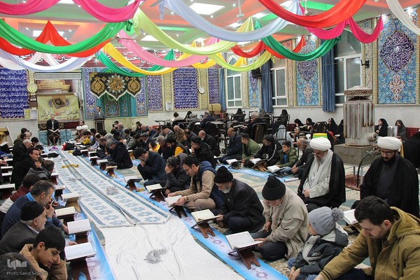 محفل انس با قرآن کریم به مناسبت فرارسیدن دهه فجر در ملایر