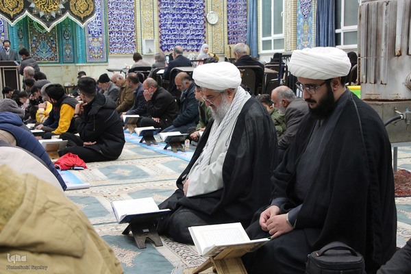 محفل انس با قرآن کریم به مناسبت فرارسیدن دهه فجر در ملایر