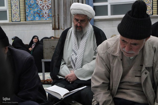 محفل انس با قرآن کریم به مناسبت فرارسیدن دهه فجر در ملایر