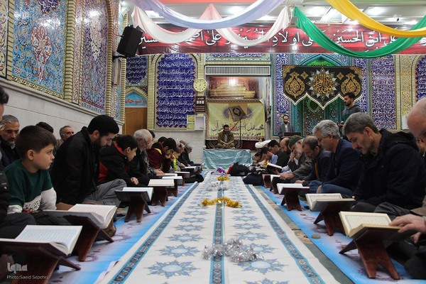 محفل انس با قرآن کریم به مناسبت فرارسیدن دهه فجر در ملایر