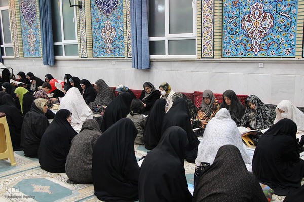 محفل انس با قرآن کریم به مناسبت فرارسیدن دهه فجر در ملایر