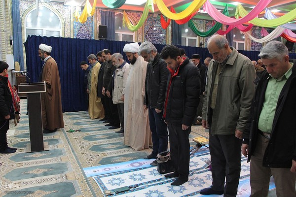 محفل انس با قرآن کریم به مناسبت فرارسیدن دهه فجر در ملایر