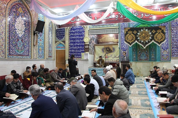 محفل انس با قرآن کریم به مناسبت فرارسیدن دهه فجر در ملایر