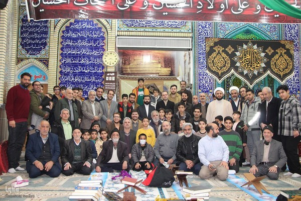 محفل انس با قرآن کریم به مناسبت فرارسیدن دهه فجر در ملایر