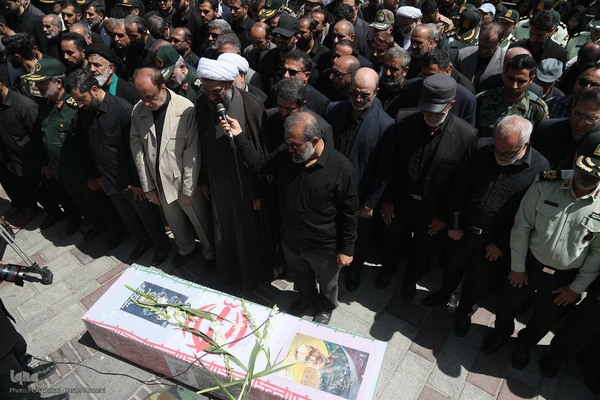 تشییع پیکر سپهبد شهید علی شادمانی در همدان‎