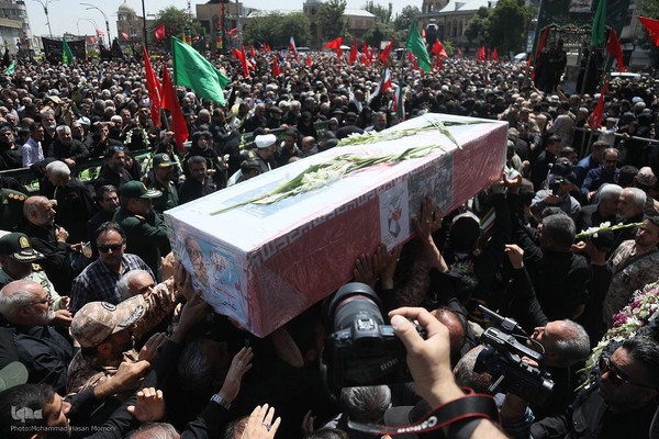 تشییع پیکر سپهبد شهید علی شادمانی در همدان‎