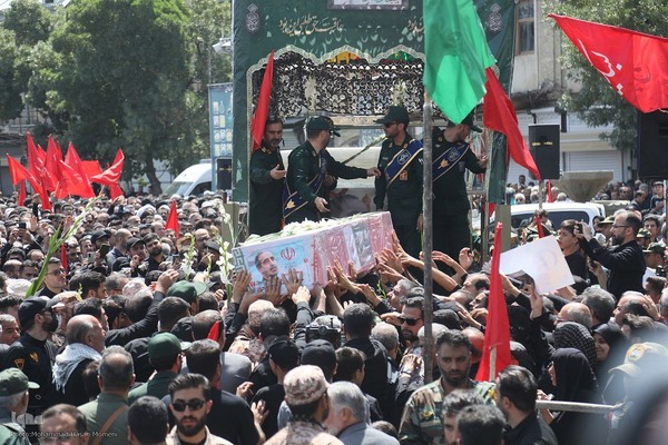 تشییع پیکر سپهبد شهید علی شادمانی در همدان‎