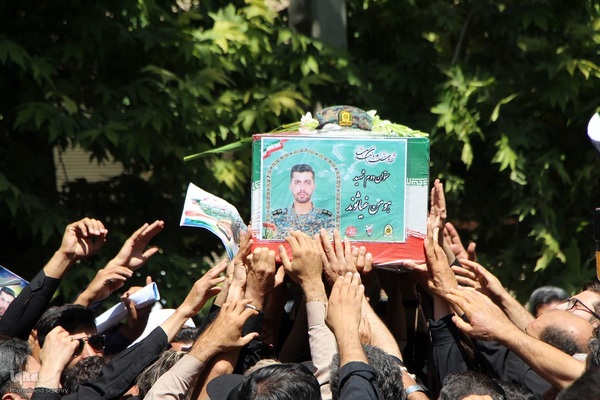 تشییع پیکر مطهر شهید مدافع وطن ستوان دوم هومن غیاثوند در ملایر