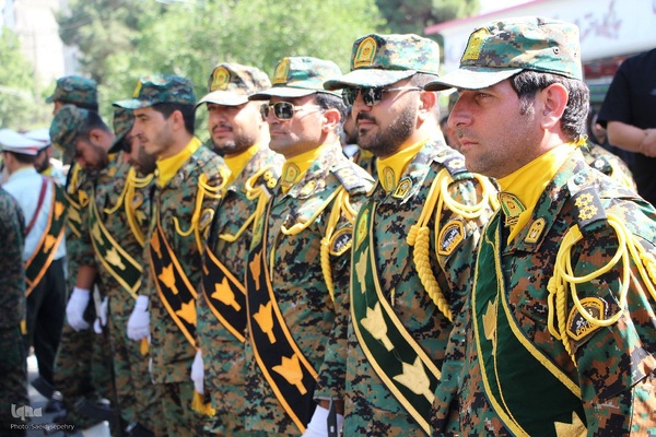 تشییع پیکر مطهر شهید مدافع وطن ستوان دوم هومن غیاثوند در ملایر