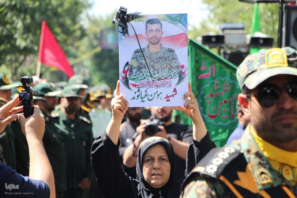 تشییع پیکر مطهر شهید مدافع وطن ستوان دوم هومن غیاثوند در ملایر