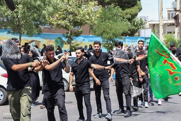 مراسم عزاداری روز عاشورا در ملایر