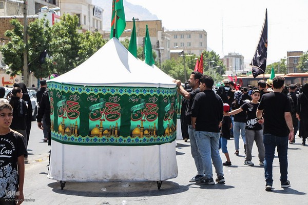 مراسم عزاداری روز عاشورا در ملایر