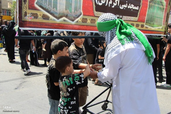 مراسم عزاداری روز عاشورا در ملایر