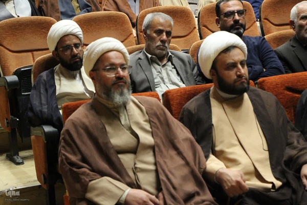 نشست تبیینی هیئت تراز ظهور در ملایر