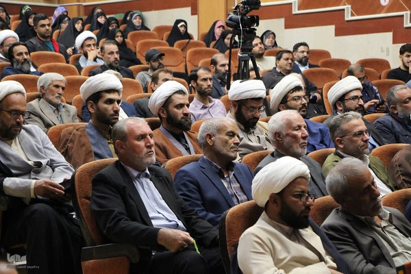 نشست تبیینی هیئت تراز ظهور در ملایر